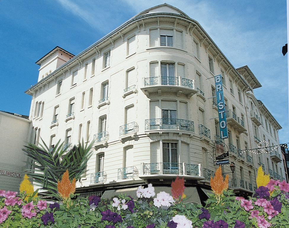 Hotel Bristol Aix-les-Bains Exterior foto